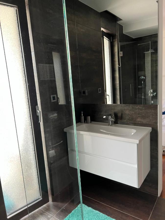 Luxury Laurus Penthouse With Awesome Sea View Apartamento Primošten Exterior foto