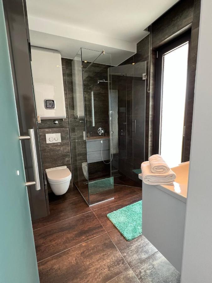 Luxury Laurus Penthouse With Awesome Sea View Apartamento Primošten Exterior foto
