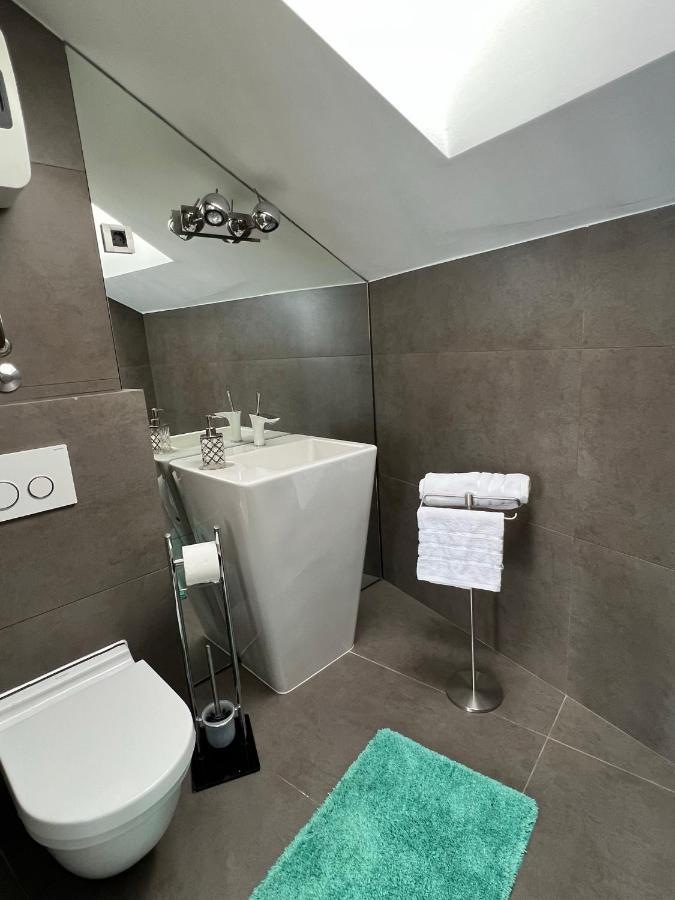 Luxury Laurus Penthouse With Awesome Sea View Apartamento Primošten Exterior foto