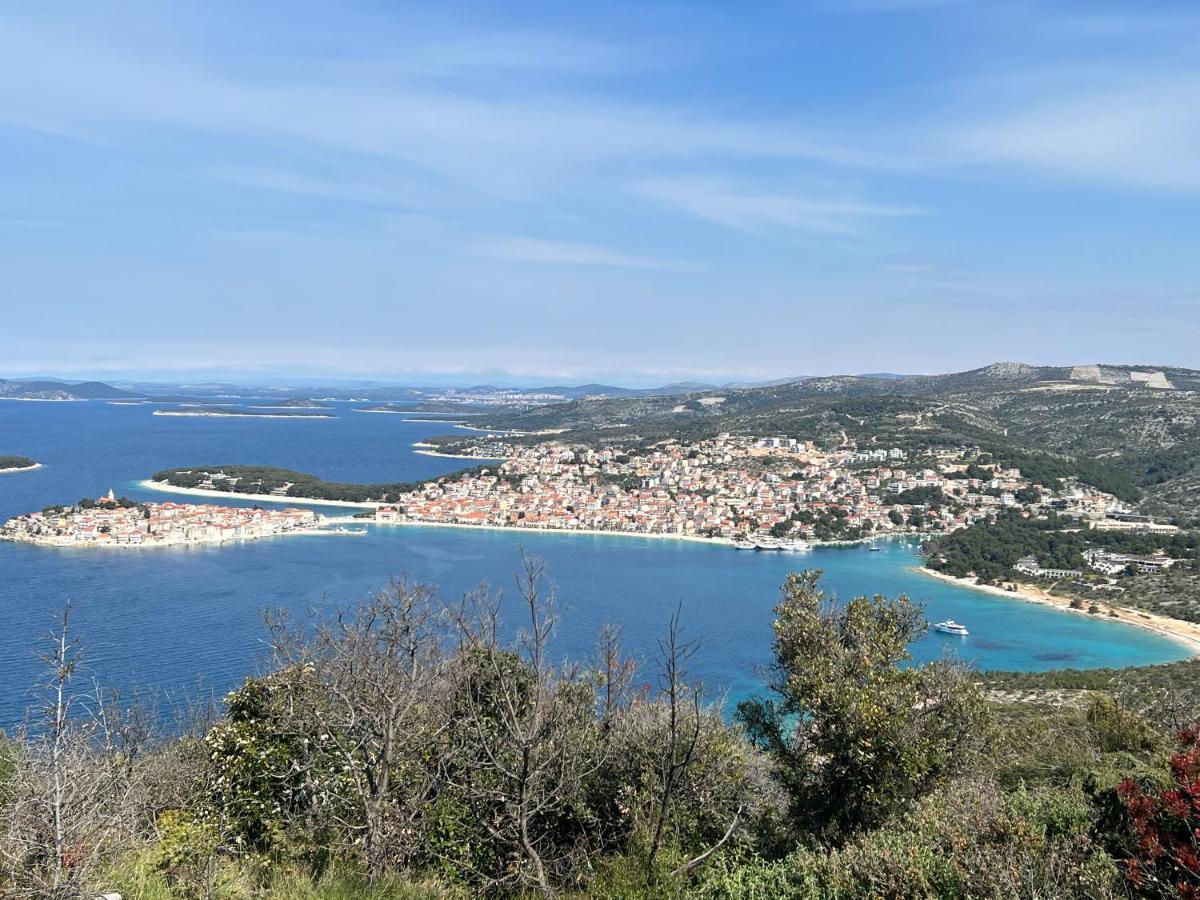 Luxury Laurus Penthouse With Awesome Sea View Apartamento Primošten Exterior foto