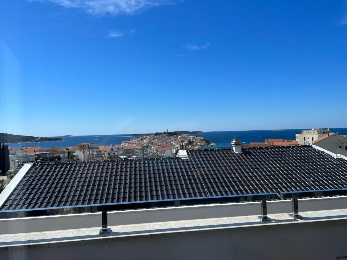 Luxury Laurus Penthouse With Awesome Sea View Apartamento Primošten Exterior foto