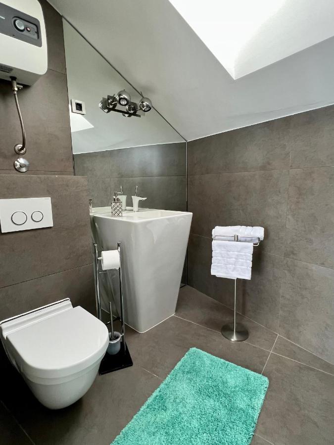 Luxury Laurus Penthouse With Awesome Sea View Apartamento Primošten Exterior foto