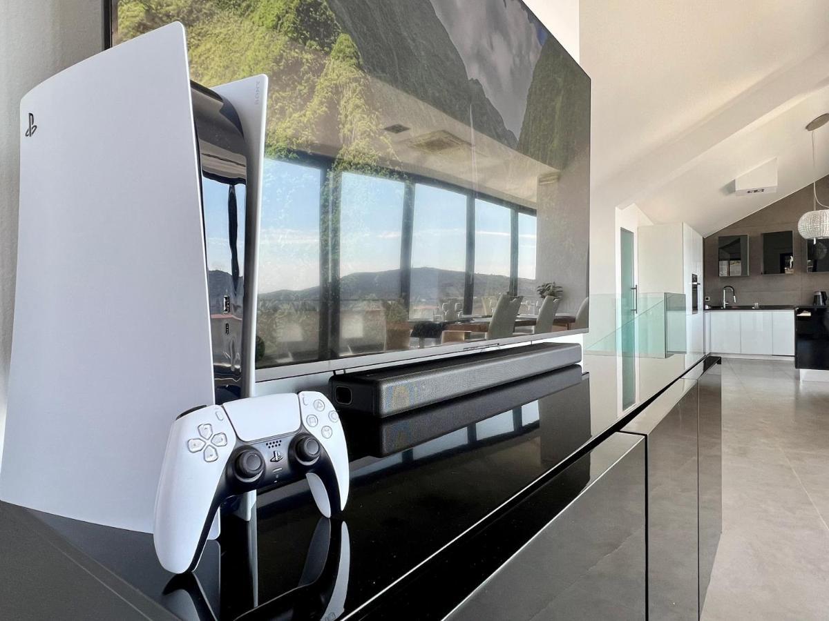 Luxury Laurus Penthouse With Awesome Sea View Apartamento Primošten Exterior foto